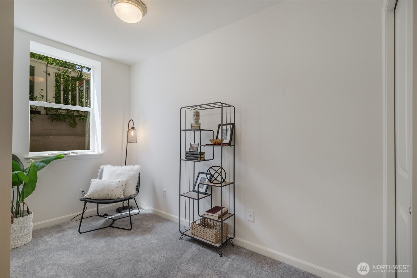 Seattle, Washington, 98108, United States, 3 Bedrooms Bedrooms, ,2 BathroomsBathrooms,Residential,For Sale,1862299