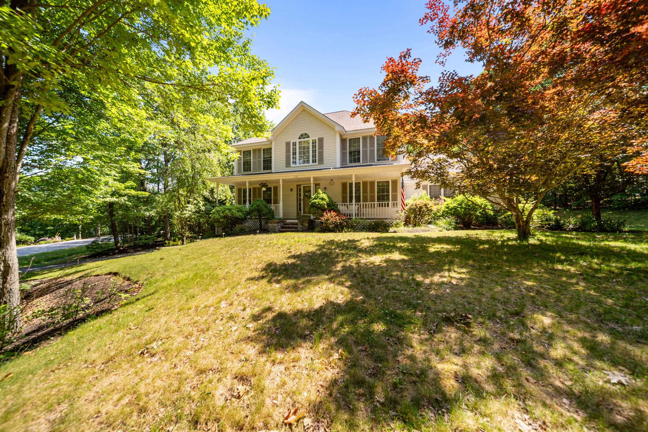 Goffstown, New Hampshire, 03045, United States, 4 Bedrooms Bedrooms, ,2 BathroomsBathrooms,Residential,For Sale,1873843