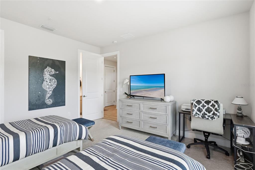 Sarasota, Florida, 34237, United States, 3 Bedrooms Bedrooms, ,4 BathroomsBathrooms,Residential,For Sale,1989213