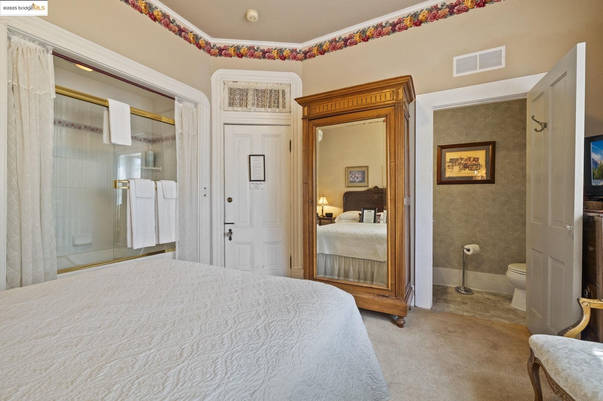 Sonora, California, 95370, United States, 5 Bedrooms Bedrooms, ,5 BathroomsBathrooms,Residential,For Sale,1903686