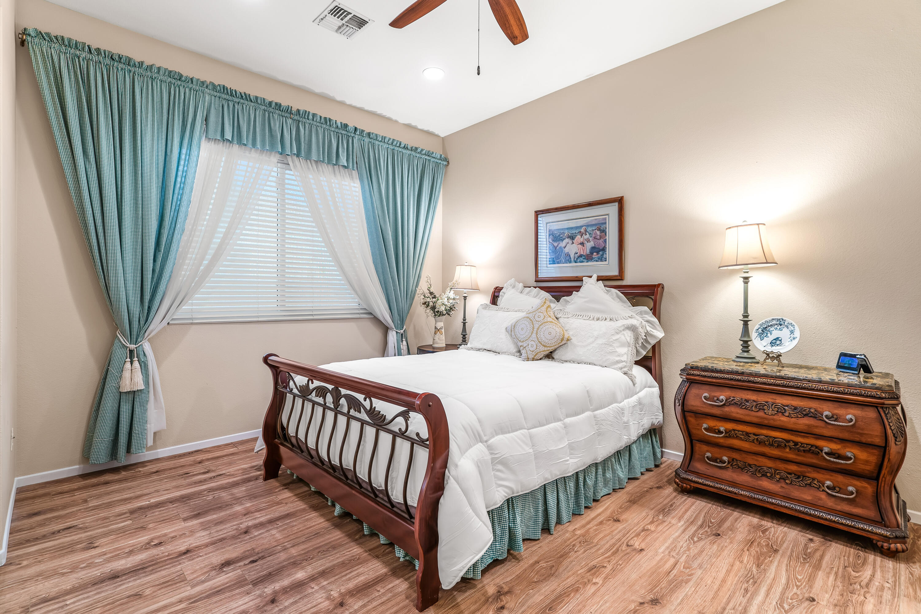 Rancho Mirage, California, 92270, United States, 3 Bedrooms Bedrooms, ,2 BathroomsBathrooms,Residential,For Sale,1991194