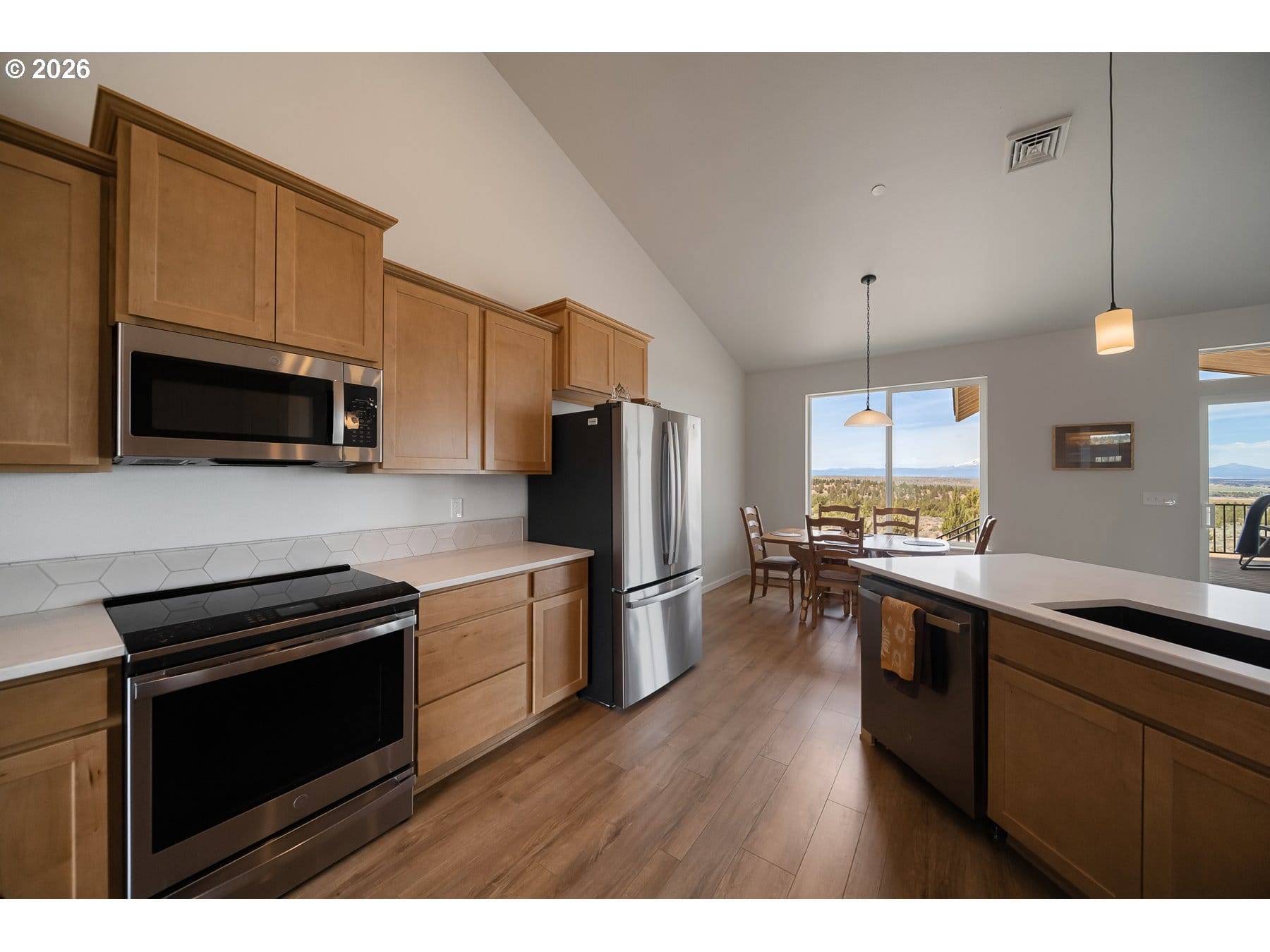  5101 SE DIXON DR Madras, OR 97741 - 物件實景