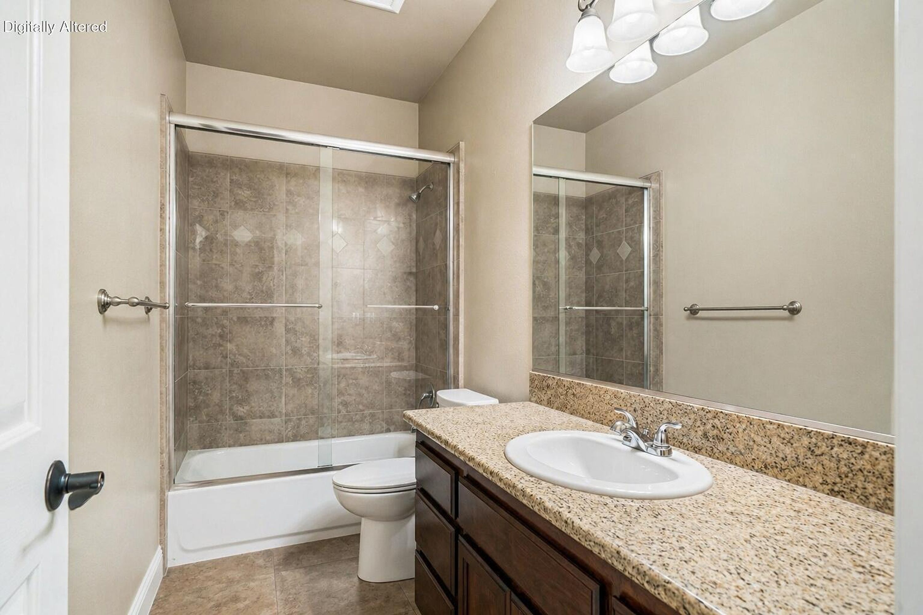  Beautiful Home In Highland Park Subdivision of Redding - 物件實景