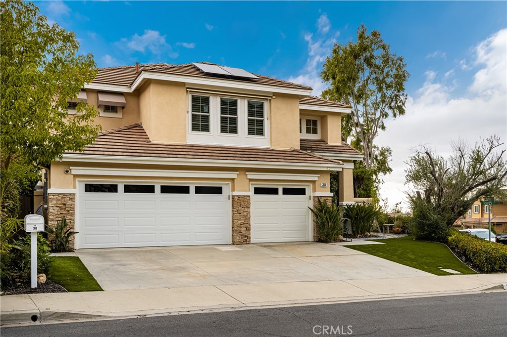 Lake Forest, California, 92610, United States, 6 Bedrooms Bedrooms, ,3 BathroomsBathrooms,Residential,For Sale,1850391