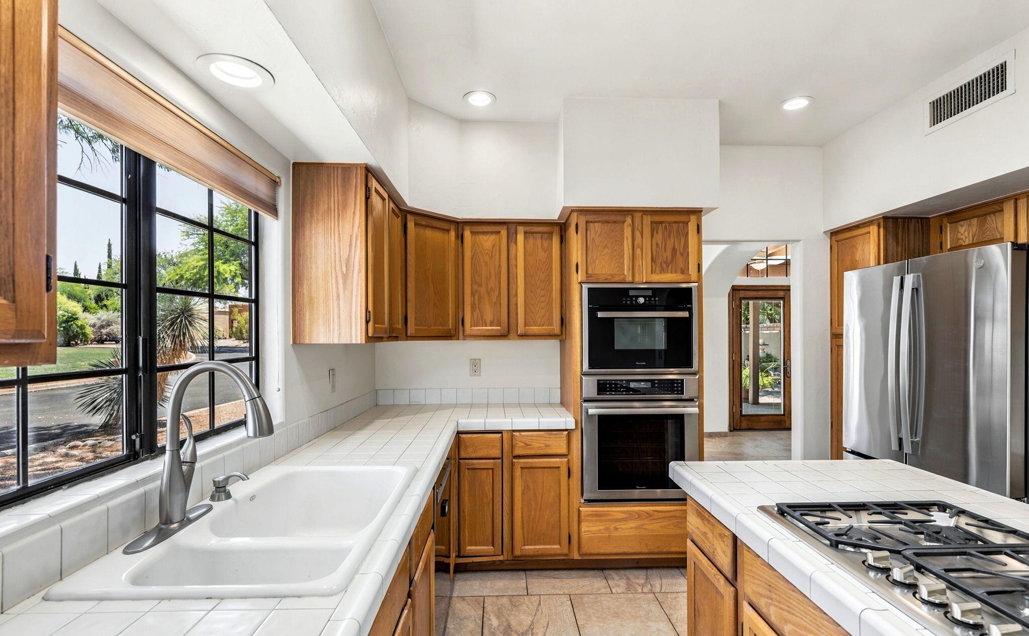  5560 E Miles Circle, Tucson, AZ 85712 - 物件實景