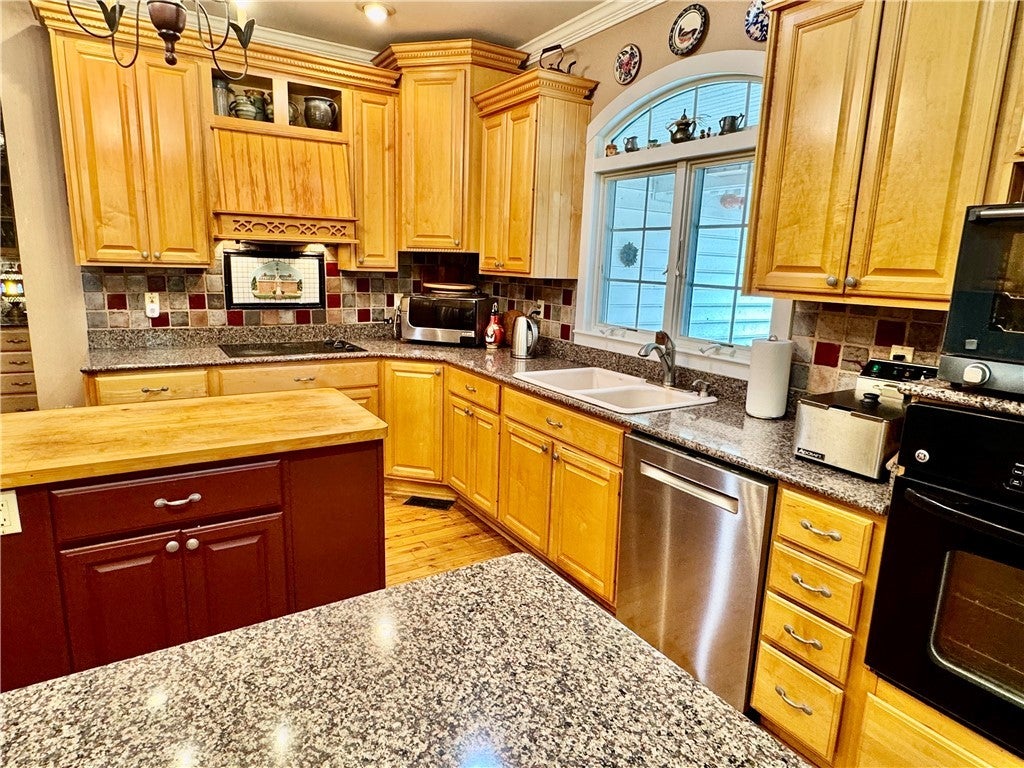 Providence Forge, Virginia, 23140, United States, 4 Bedrooms Bedrooms, ,4 BathroomsBathrooms,Residential,For Sale,1807214