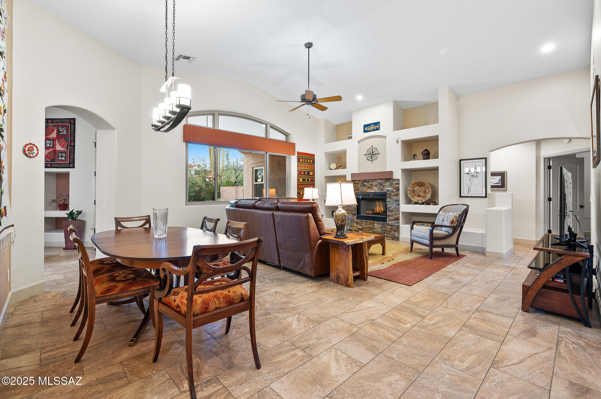 Tucson, Arizona, 85749, United States, 3 Bedrooms Bedrooms, ,3 BathroomsBathrooms,Residential,For Sale,1999814