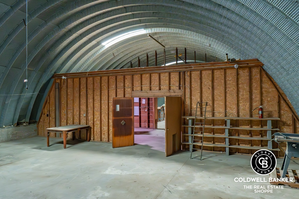 Garden City, Kansas, 67846, United States, 4 Bedrooms Bedrooms, ,Residential,For Sale,2003039