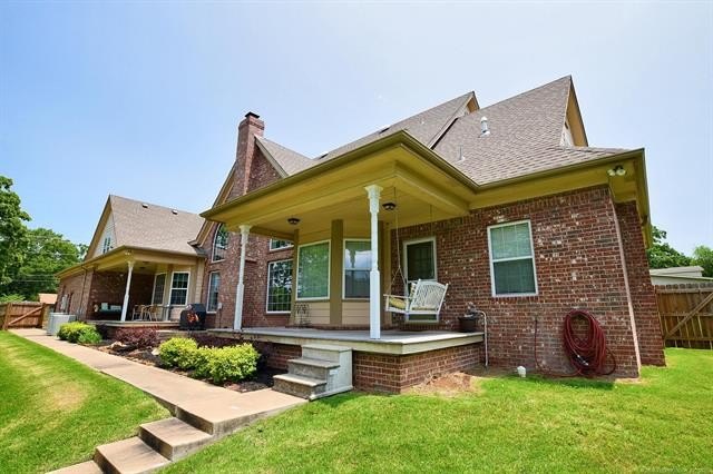 Tahlequah, Oklahoma, 74464, United States, 5 Bedrooms Bedrooms, ,5 BathroomsBathrooms,Residential,For Sale,1977859