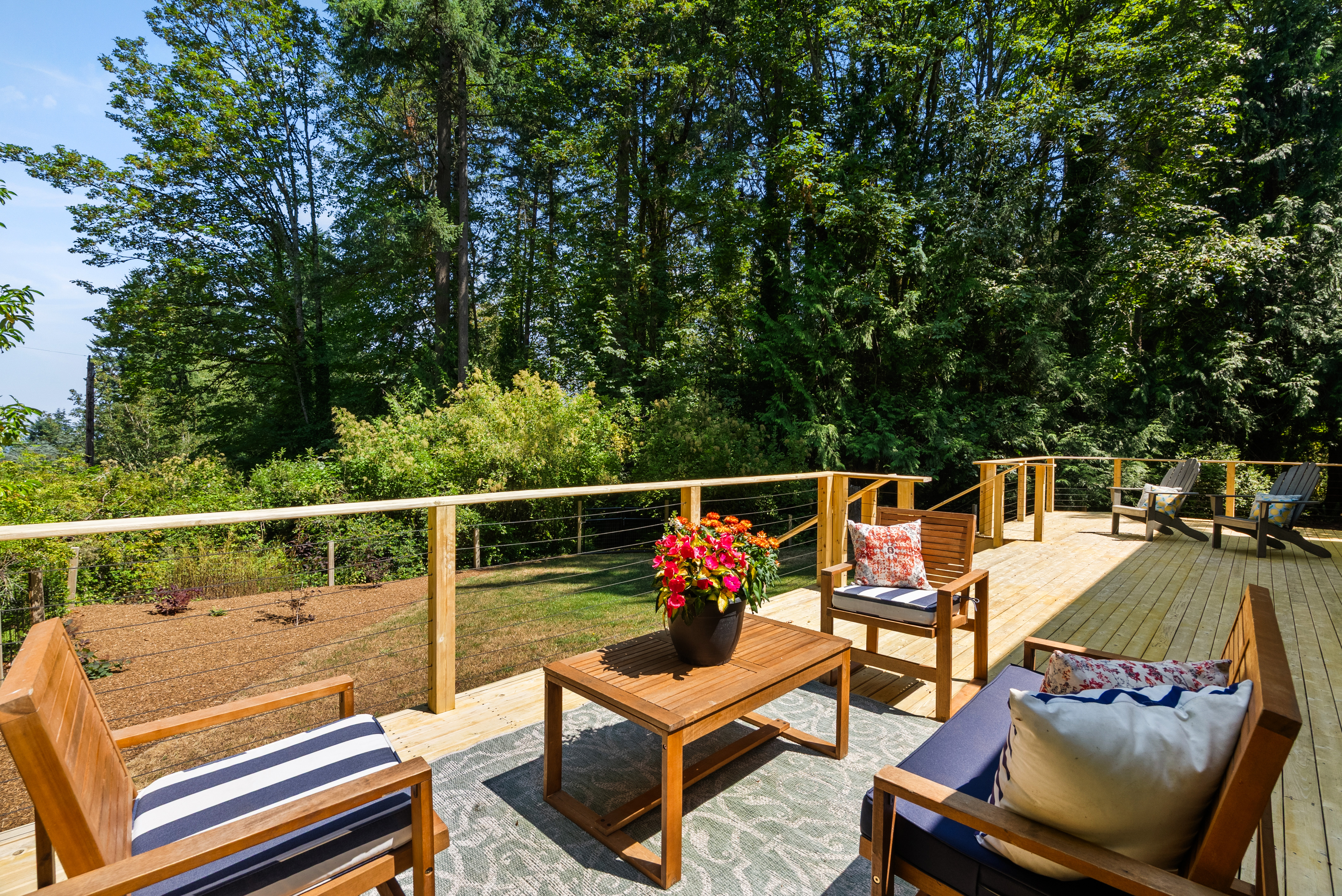  10109 NE Knight Rd, Bainbridge Island, WA 98110 - 物件實景