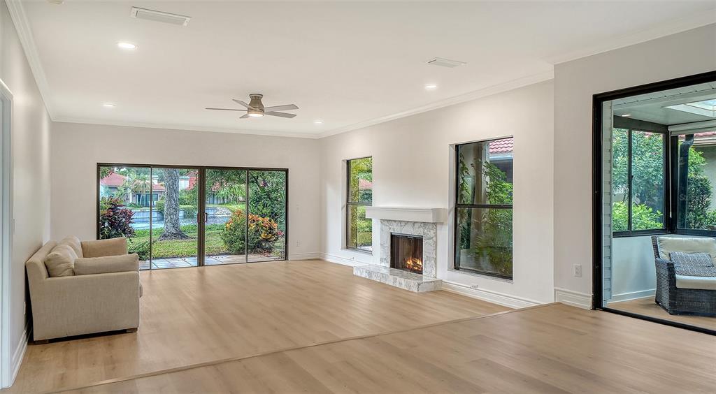 Sarasota, Florida, 34231, United States, 3 Bedrooms Bedrooms, ,2 BathroomsBathrooms,Residential,For Sale,1986536