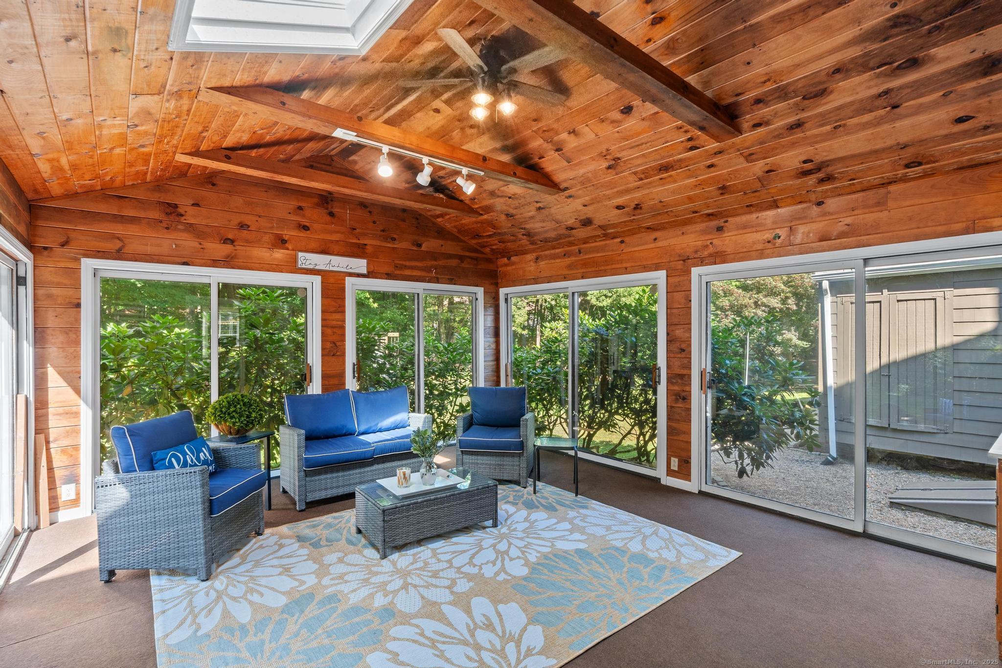 Simsbury, Connecticut, 06092, United States, 4 Bedrooms Bedrooms, ,3 BathroomsBathrooms,Residential,For Sale,1940650