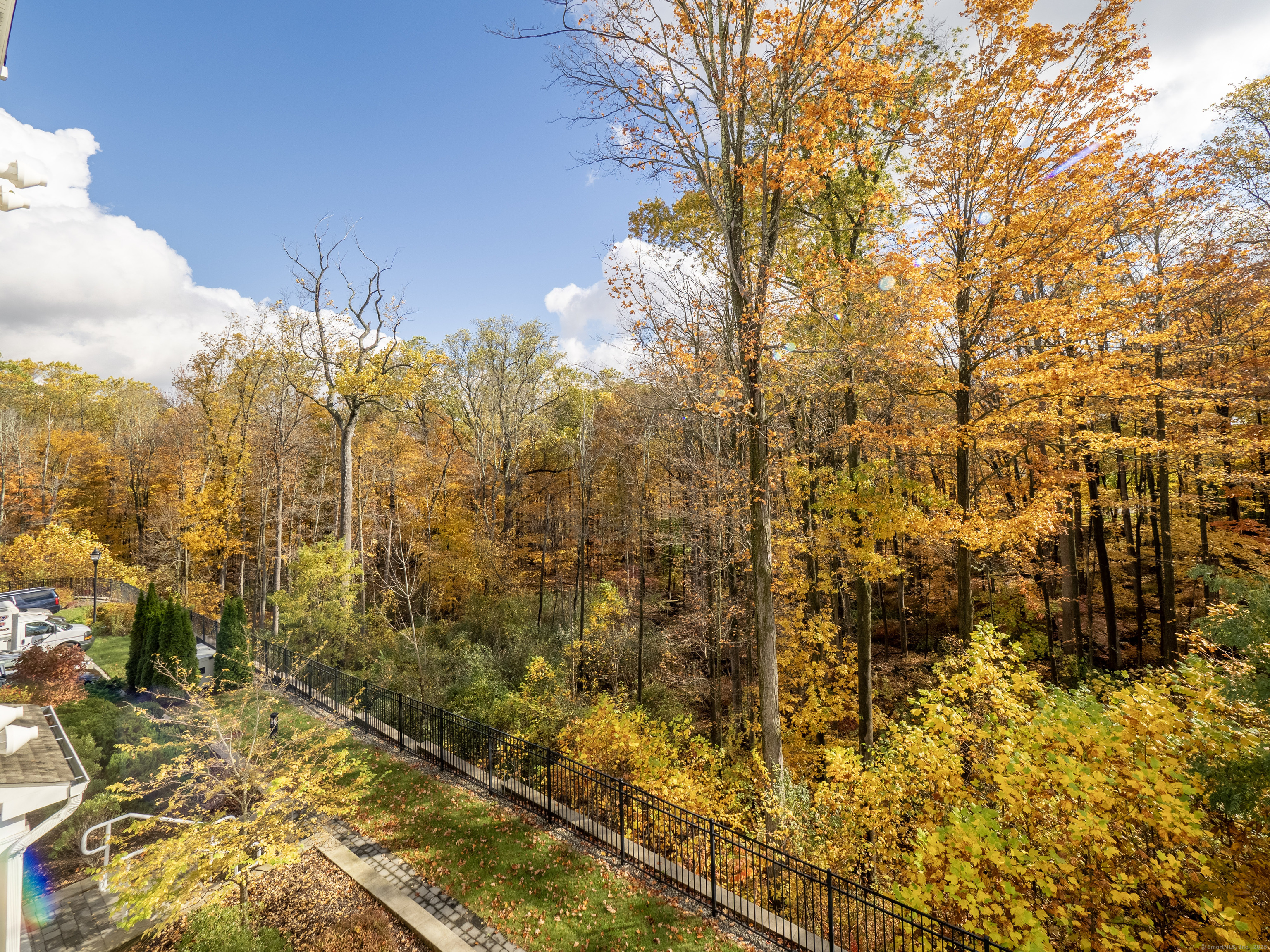 Ridgefield, Connecticut, 06877, United States, 2 Bedrooms Bedrooms, ,2 BathroomsBathrooms,Residential,For Sale,1989148