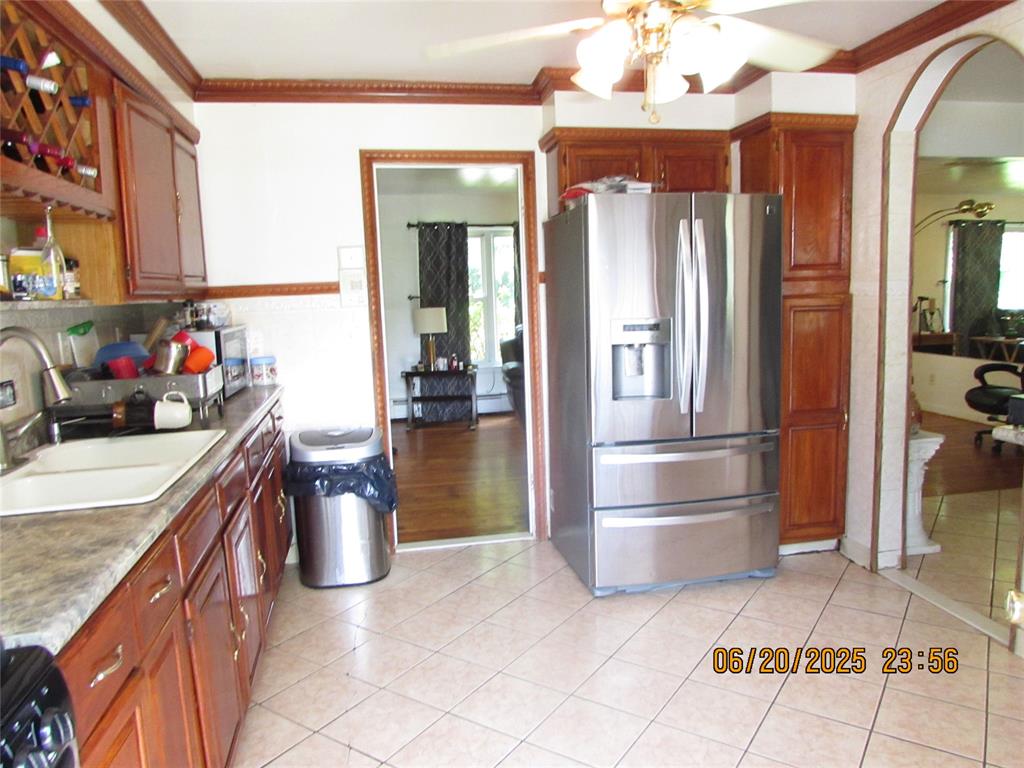 Yonkers, New York, 10710, United States, 3 Bedrooms Bedrooms, ,3 BathroomsBathrooms,Residential,For Sale,1978915