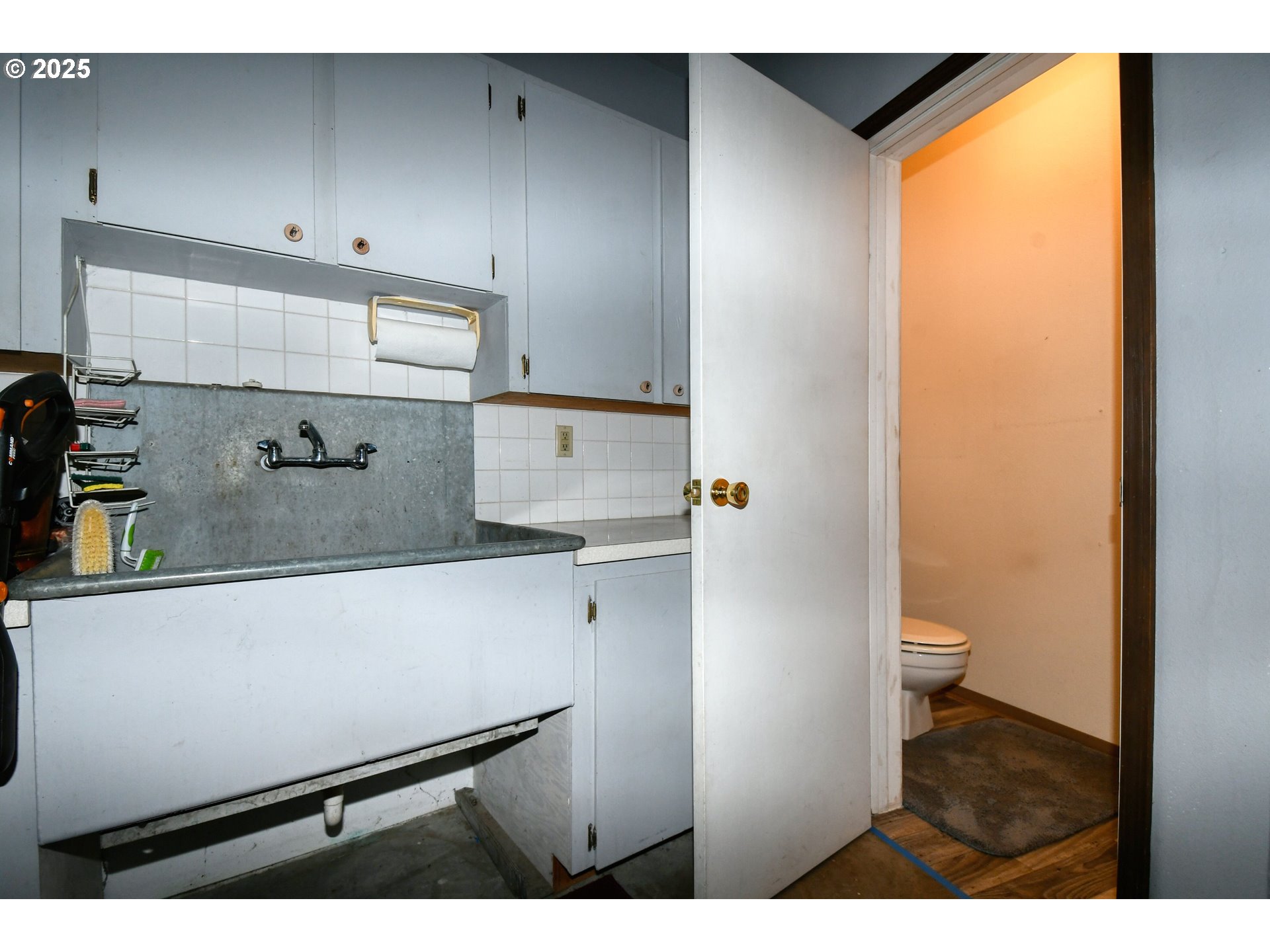 Pendleton, Oregon, 97801, United States, 3 Bedrooms Bedrooms, ,3 BathroomsBathrooms,Residential,For Sale,1891177