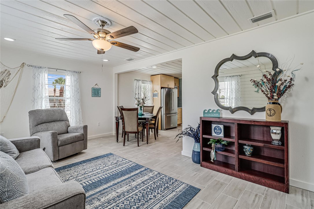 Port Aransas, Texas, 78373, United States, 3 Bedrooms Bedrooms, ,2 BathroomsBathrooms,Residential,For Sale,1877557