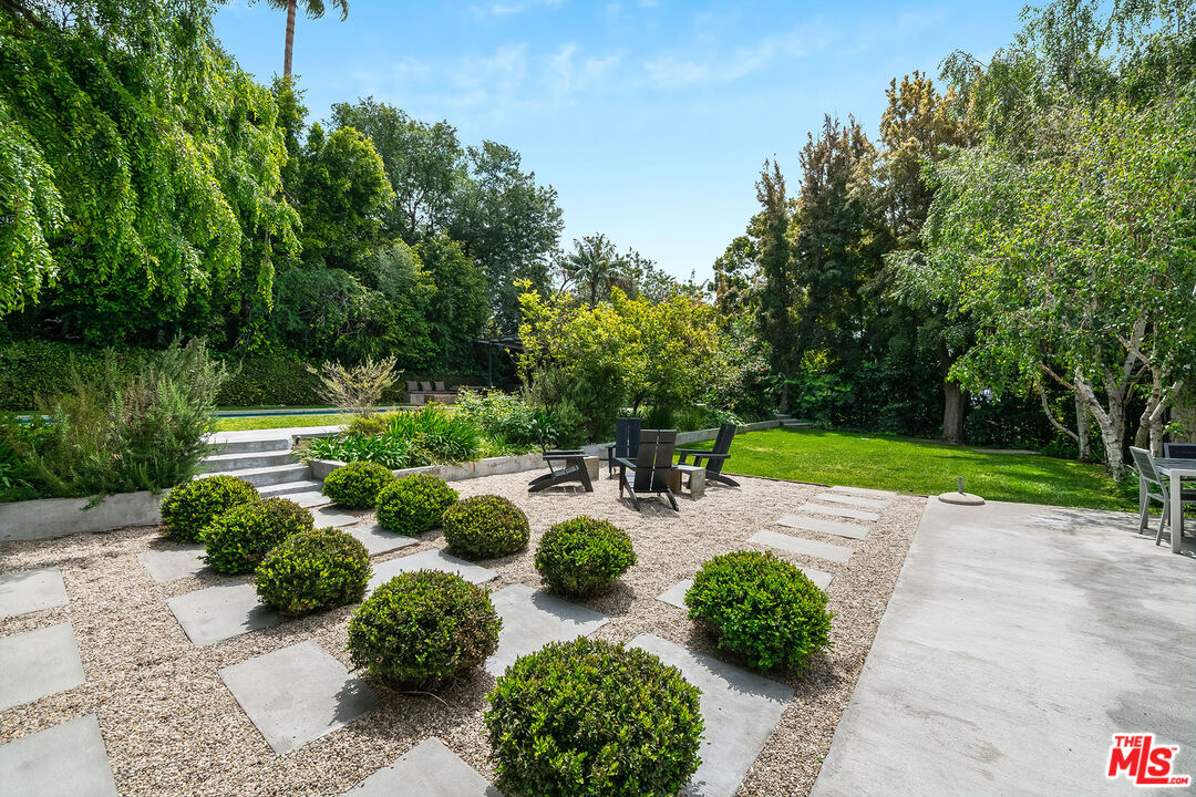 Los Angeles, California, 90077, United States, 5 Bedrooms Bedrooms, ,7 BathroomsBathrooms,Residential,For Sale,1827640