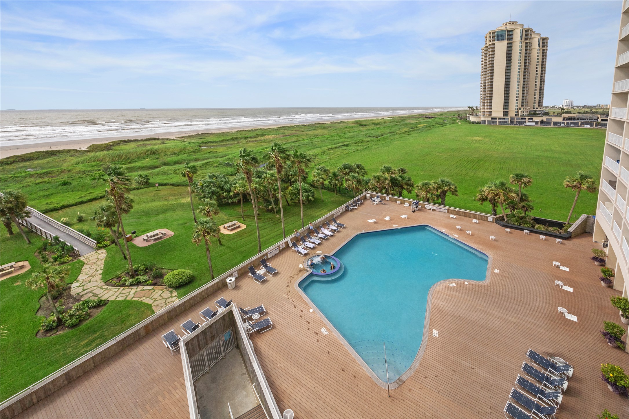  1401 E Beach Drive #509 - 物件實景