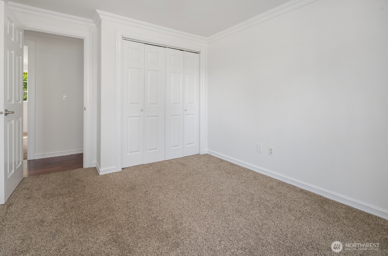 Kirkland, Washington, 98033, United States, 4 Bedrooms Bedrooms, ,2 BathroomsBathrooms,Residential,For Sale,1938855
