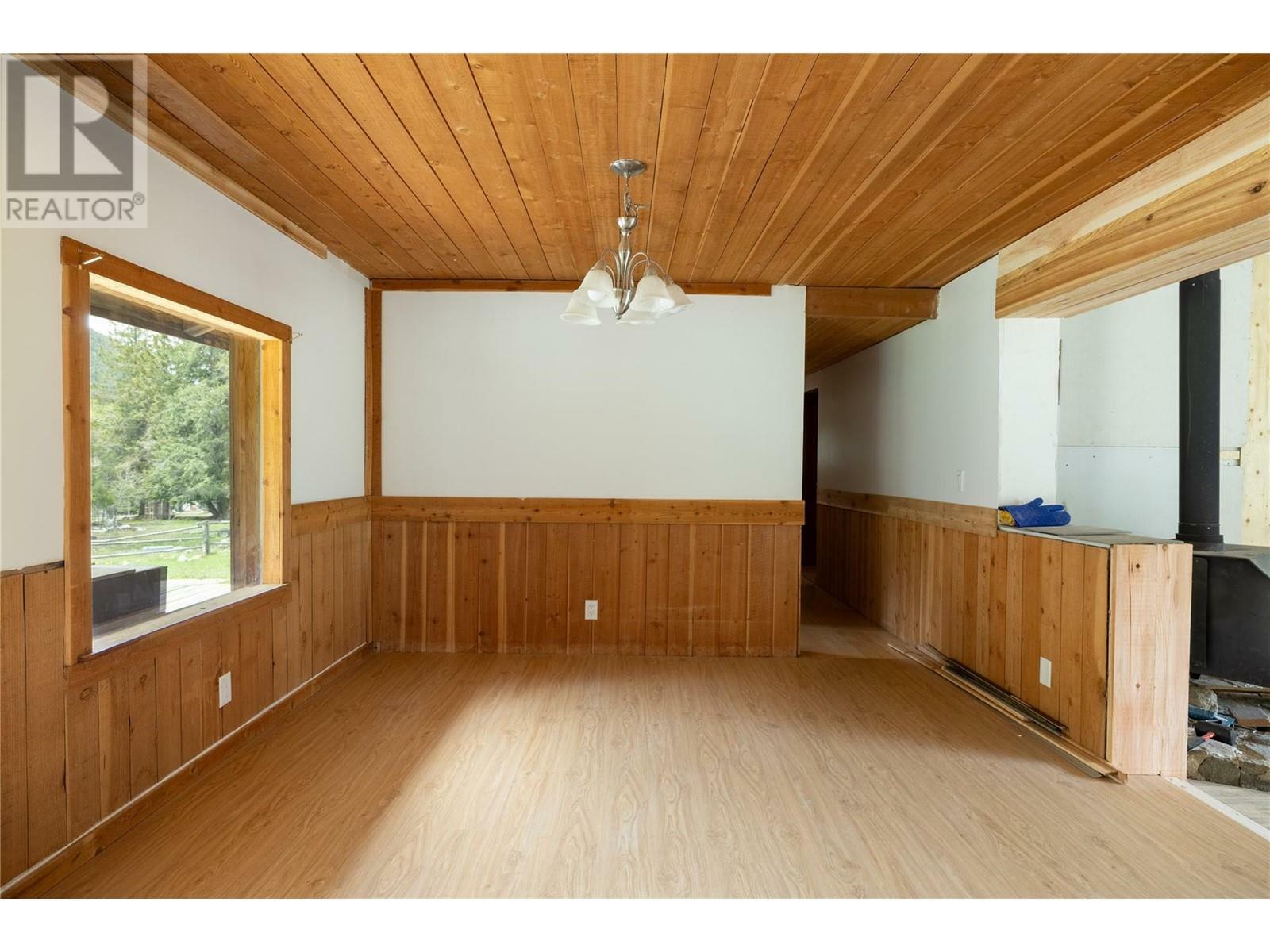 LUMBY, British Columbia, V0E 2G1, CA, 3 Bedrooms Bedrooms, ,2 BathroomsBathrooms,Residential,For Sale,1838495