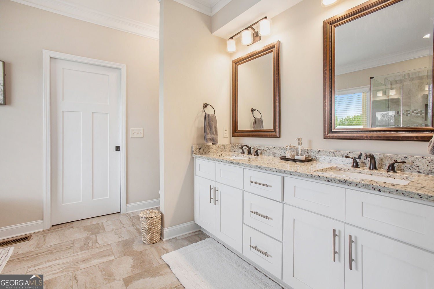 Euharlee, Georgia, 30145, United States, 5 Bedrooms Bedrooms, ,5 BathroomsBathrooms,Residential,For Sale,1858925