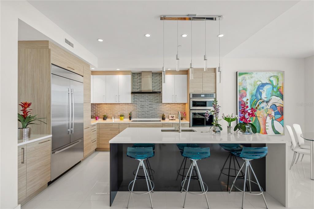 Sarasota, Florida, 34236, United States, 2 Bedrooms Bedrooms, ,3 BathroomsBathrooms,Residential,For Sale,2012128