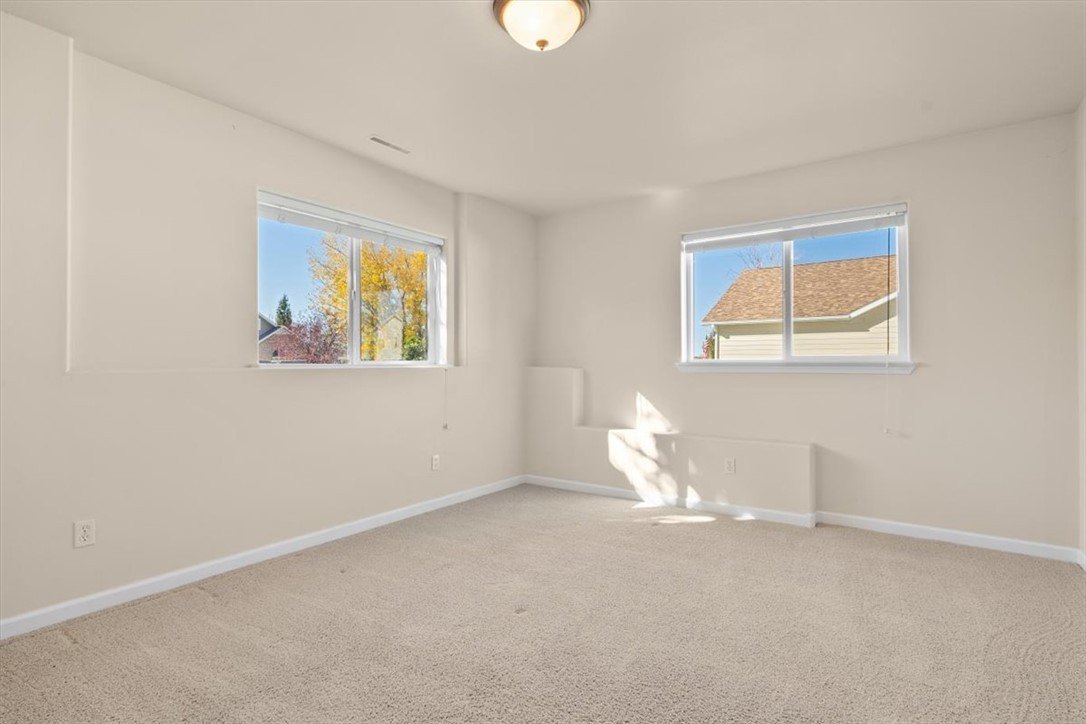 Billings, Montana, 59105, United States, 5 Bedrooms Bedrooms, ,4 BathroomsBathrooms,Residential,For Sale,1976913