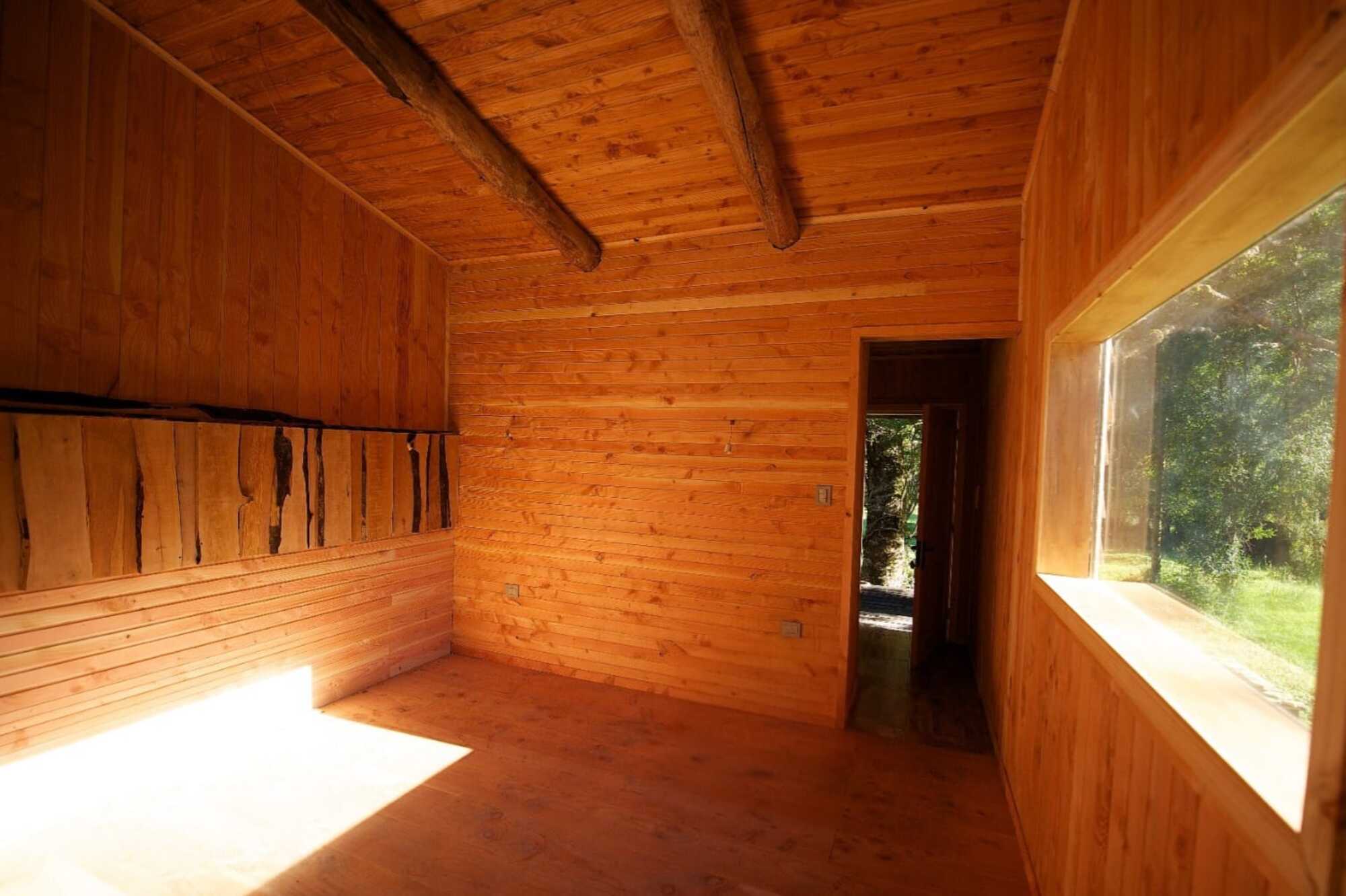  Lodge on 3 Hectares with 200 m of Cisnes Riverfront in the Aysén Region - 物件實景