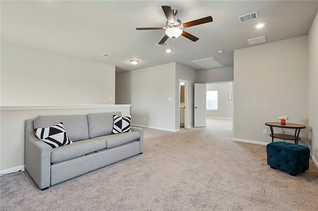 College Station, Texas, 77845, United States, 5 Bedrooms Bedrooms, ,4 BathroomsBathrooms,Residential,For Sale,1778847