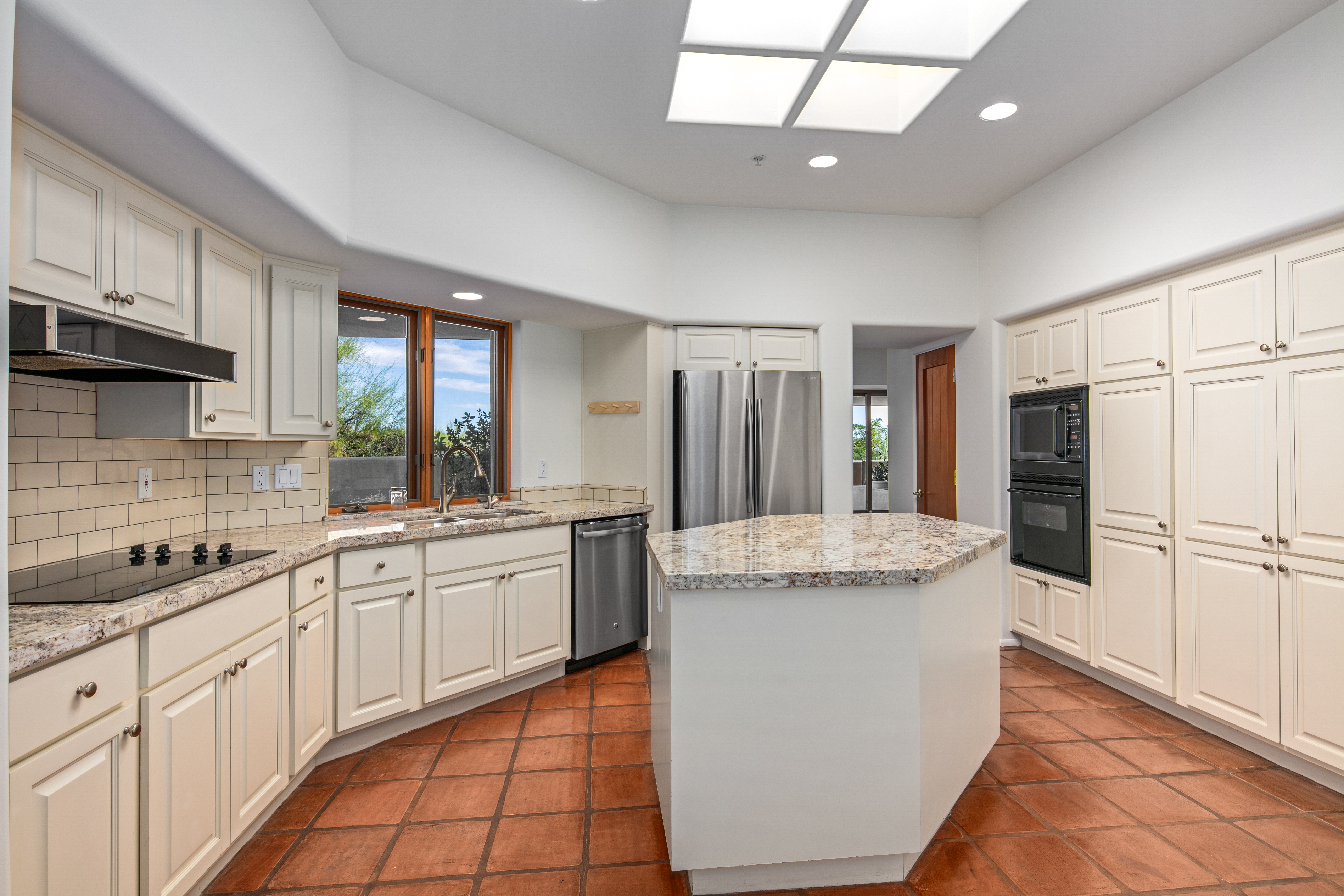  10095 E Graythorn Dr  Scottsdale, AZ - 物件實景