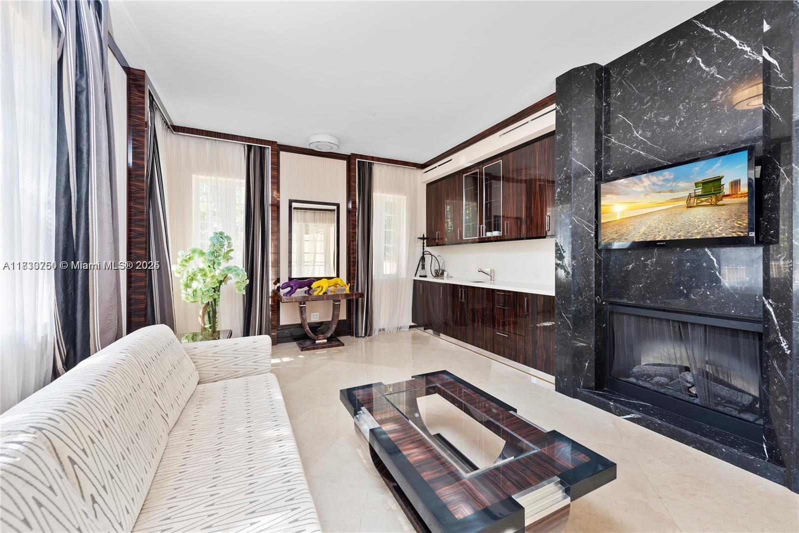Miami Beach, Florida, 33109, United States, 6 Bedrooms Bedrooms, ,8 BathroomsBathrooms,Residential,For Sale,1876435
