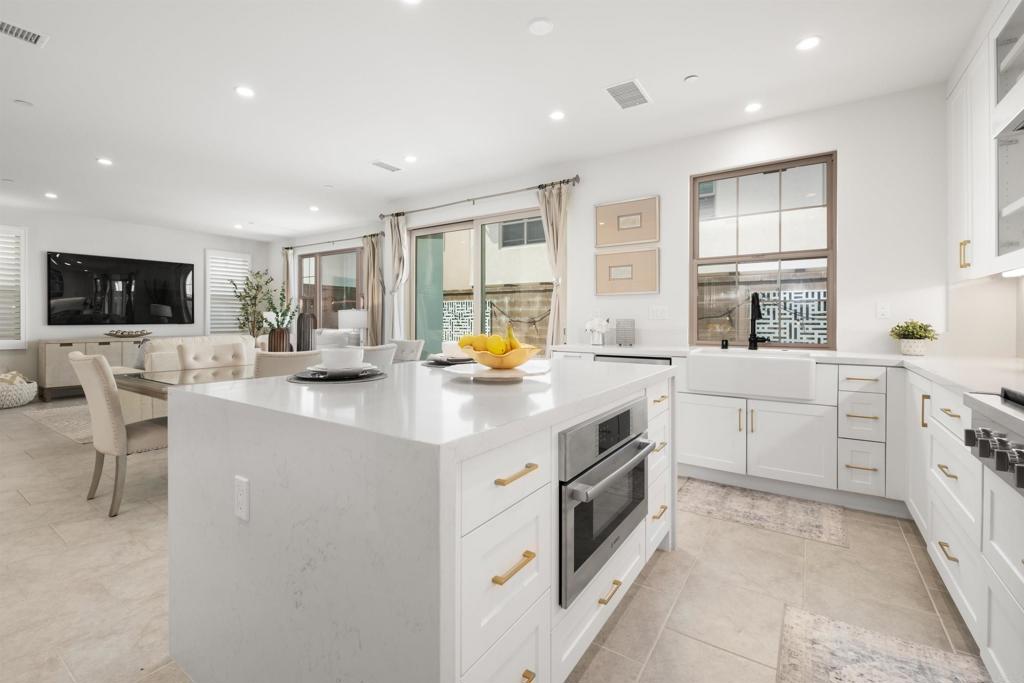 Irvine, California, 92618, United States, 4 Bedrooms Bedrooms, ,5 BathroomsBathrooms,Residential,For Sale,1828370