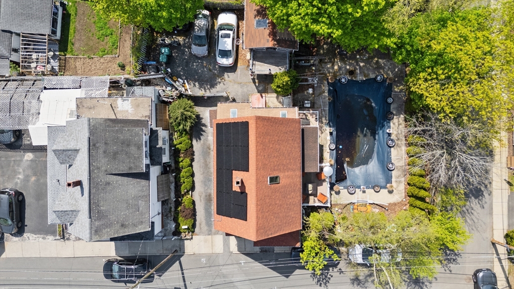 Lynn, Massachusetts, 01905, United States, 3 Bedrooms Bedrooms, ,2 BathroomsBathrooms,Residential,For Sale,1983018