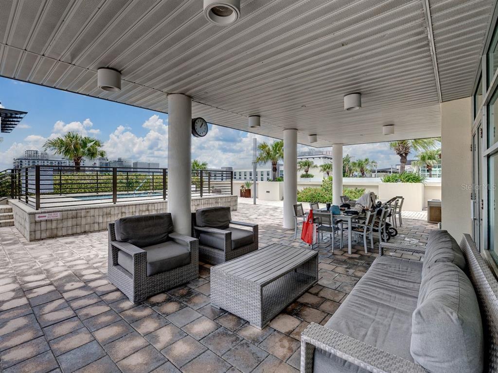 Tampa, Florida, 33602, United States, 1 Bedroom Bedrooms, ,2 BathroomsBathrooms,Residential,For Sale,1807675