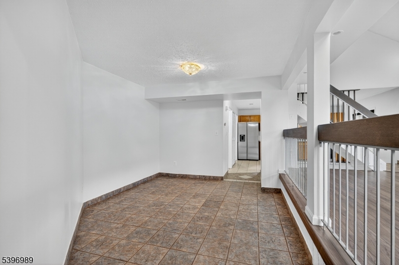 Franklin Twp., New Jersey, 08873, United States, 2 Bedrooms Bedrooms, ,3 BathroomsBathrooms,Residential,For Sale,1993021