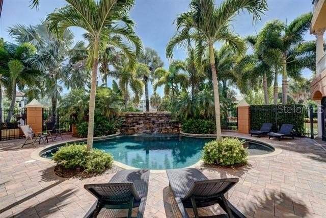 CLEARWATER BEACH, Florida, 33767, United States, 5 Bedrooms Bedrooms, ,6 BathroomsBathrooms,Residential,For Sale,1977061