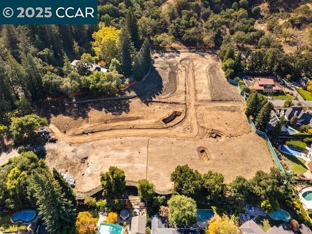 Alamo, California, 94507, United States, 5 Bedrooms Bedrooms, ,4 BathroomsBathrooms,Residential,For Sale,1998820