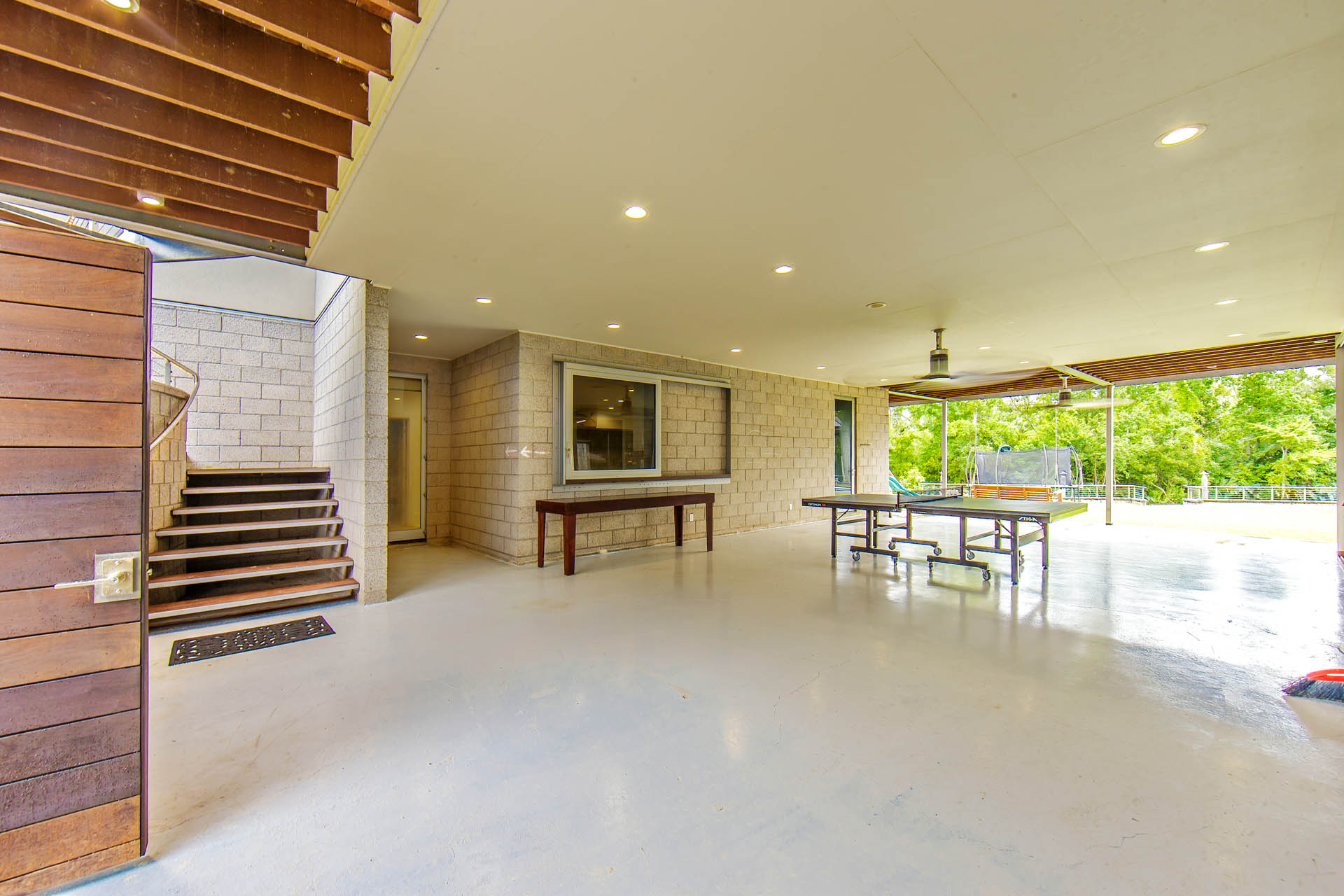 Houma, Louisiana, 70360, United States, 4 Bedrooms Bedrooms, ,5 BathroomsBathrooms,Residential,For Sale,1924614