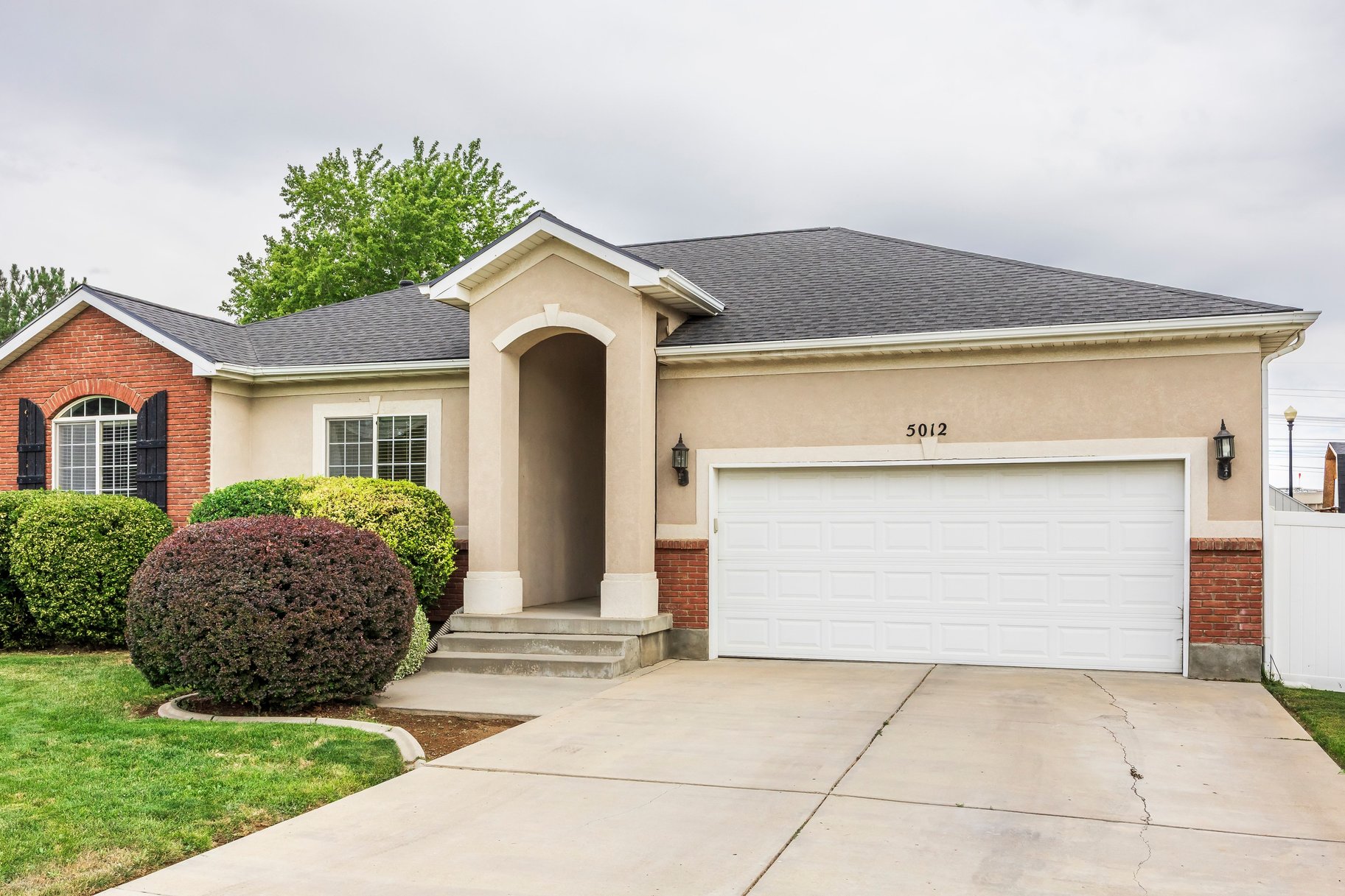  Meticulously maintained South Jordan Rambler with Large backyard - 物件實景