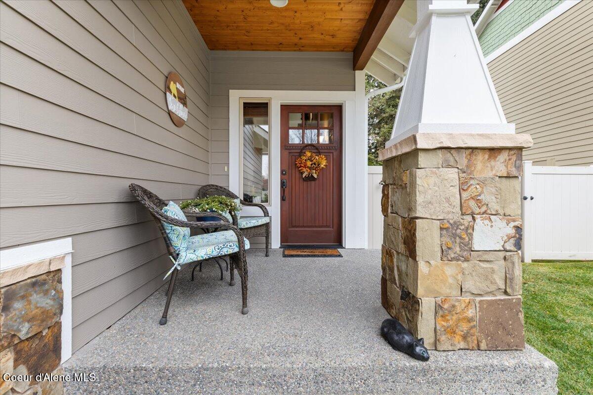 Hayden, Idaho, 83835, United States, 3 Bedrooms Bedrooms, ,3 BathroomsBathrooms,Residential,For Sale,1992408