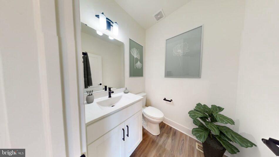 Strasburg, Pennsylvania, 17579, United States, 4 Bedrooms Bedrooms, ,3 BathroomsBathrooms,Residential,For Sale,1721330