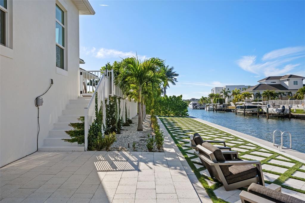 Sarasota, Florida, 34231, United States, 4 Bedrooms Bedrooms, ,3 BathroomsBathrooms,Residential,For Sale,1795069