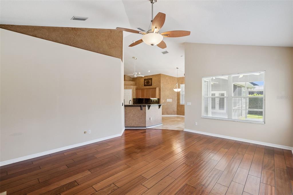 Altamonte Springs, Florida, 32714, United States, 4 Bedrooms Bedrooms, ,4 BathroomsBathrooms,Residential,For Sale,1964766