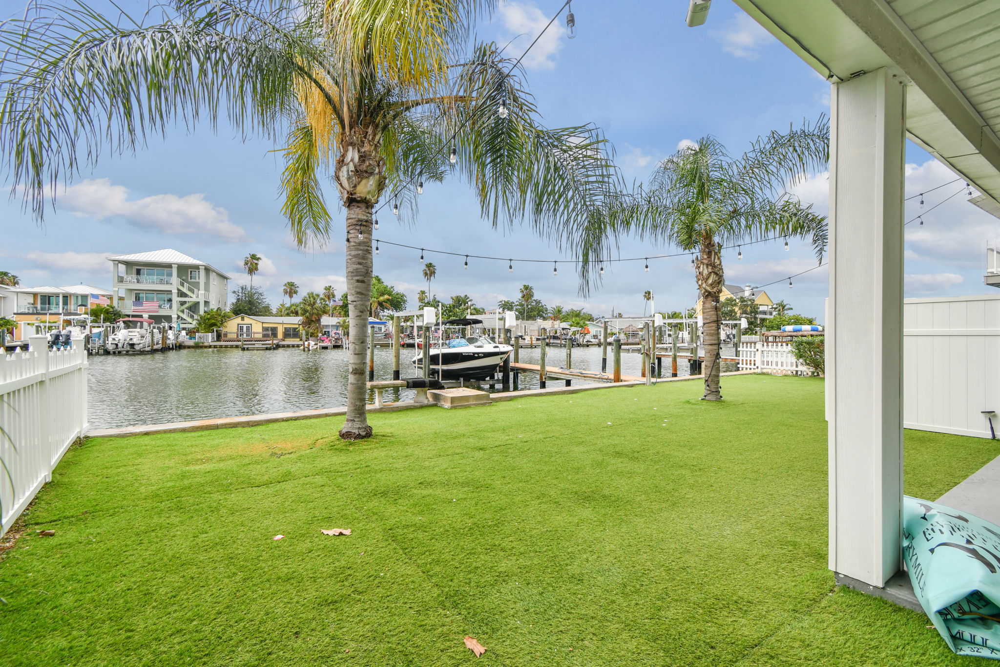 515 129th Ave E, Madeira Beach, Florida, 33708, United States, 4 Bedrooms Bedrooms, ,4 BathroomsBathrooms,Residential,For Sale,515 129th Ave E,1413375