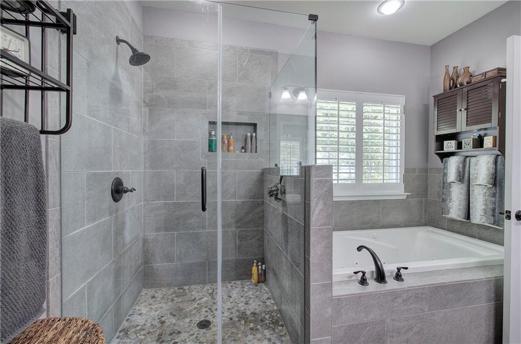 Adairsville, Georgia, 30103, United States, 3 Bedrooms Bedrooms, ,2 BathroomsBathrooms,Residential,For Sale,1951445