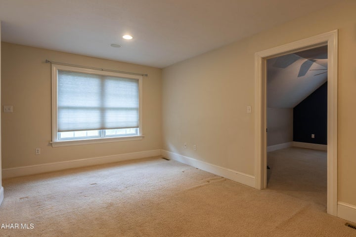 Altoona, Pennsylvania, 16602, United States, 5 Bedrooms Bedrooms, ,5 BathroomsBathrooms,Residential,For Sale,1796554