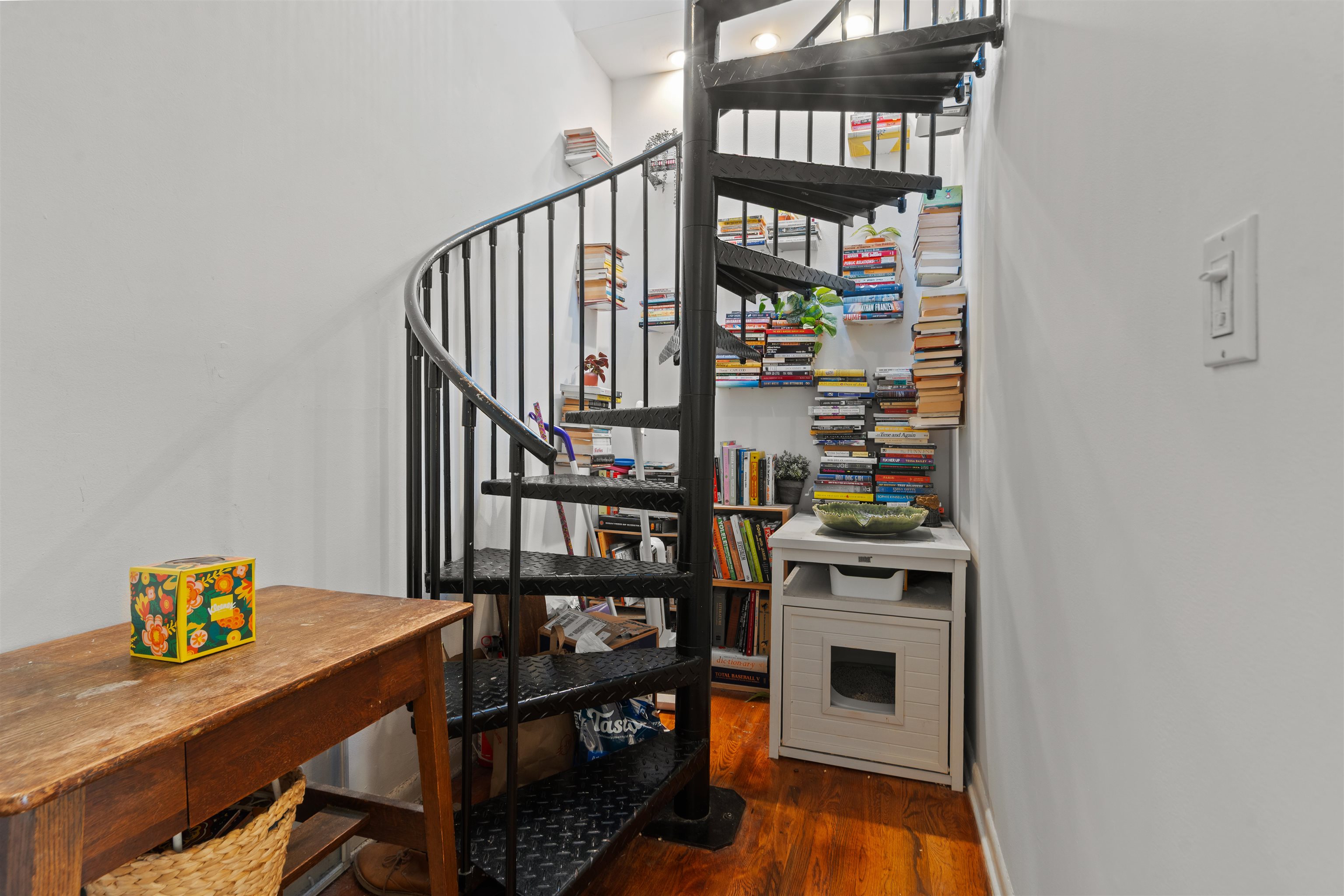Jersey City, New Jersey, 07302, United States, 2 Bedrooms Bedrooms, ,2 BathroomsBathrooms,Residential,For Sale,1927516