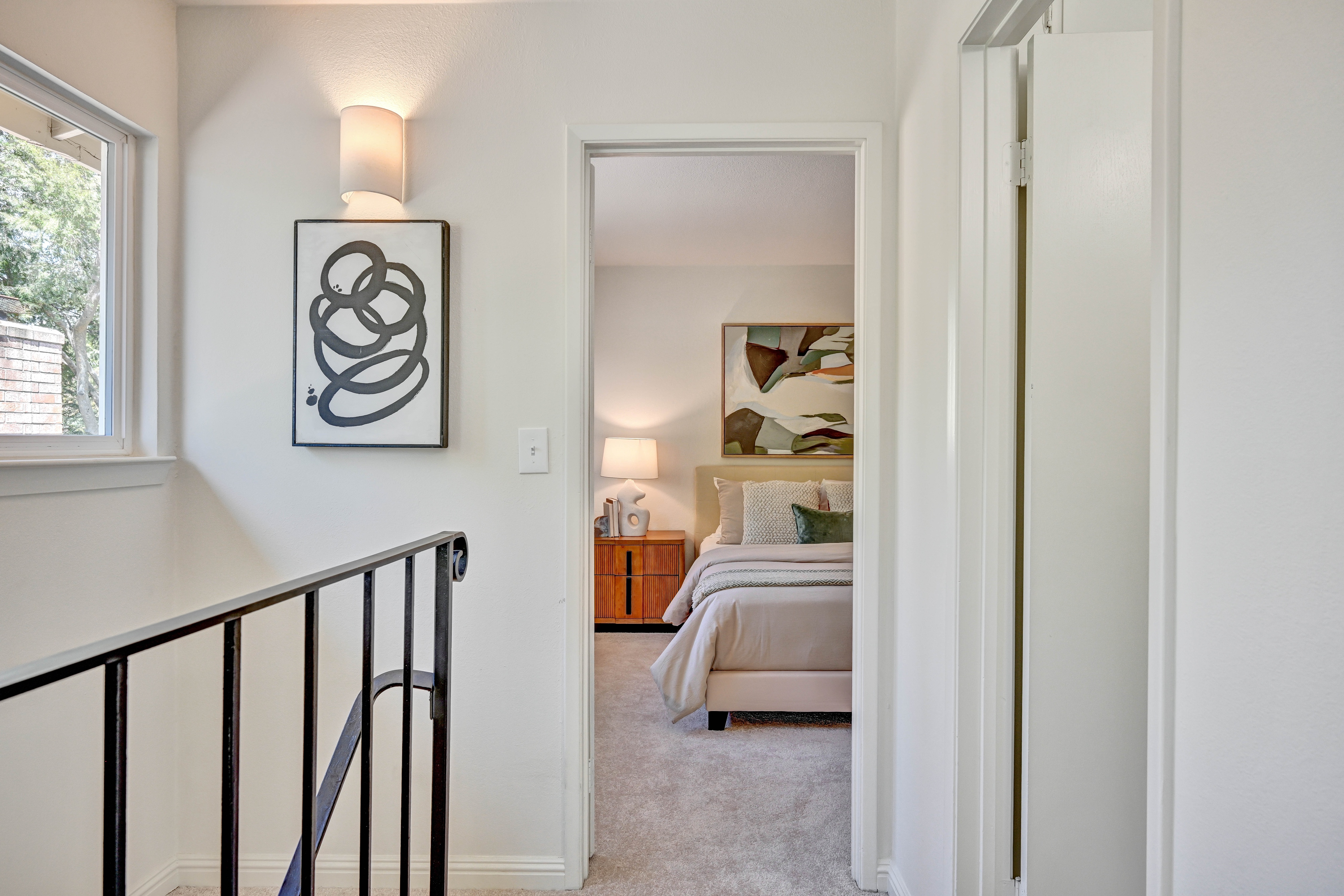  Charming Rolling Green Townhome with Distinctive Character - 物件實景