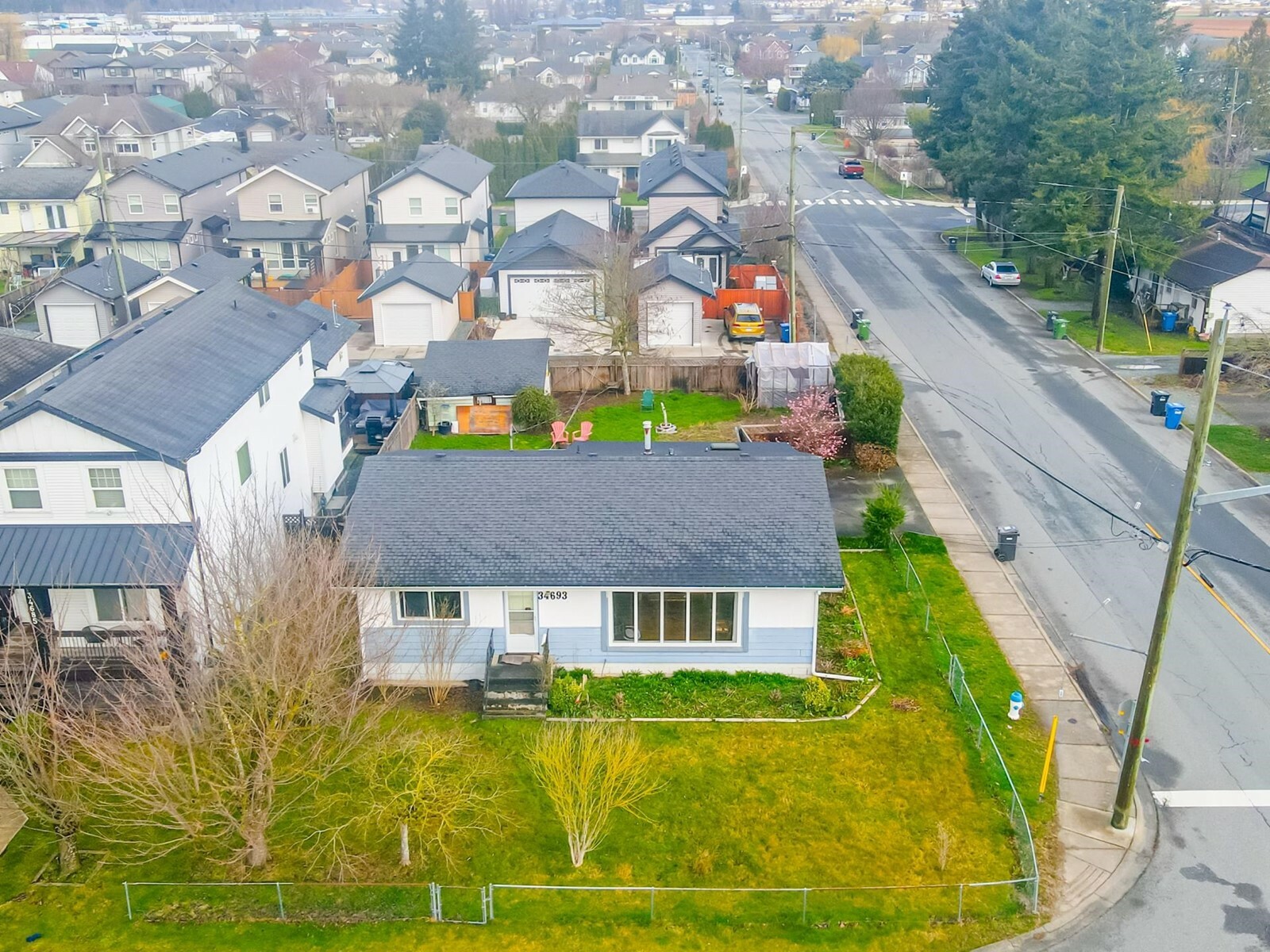 ABBOTSFORD, British Columbia, V2S 8C1, CA, 2 Bedrooms Bedrooms, ,1 BathroomBathrooms,Residential,For Sale,1837124