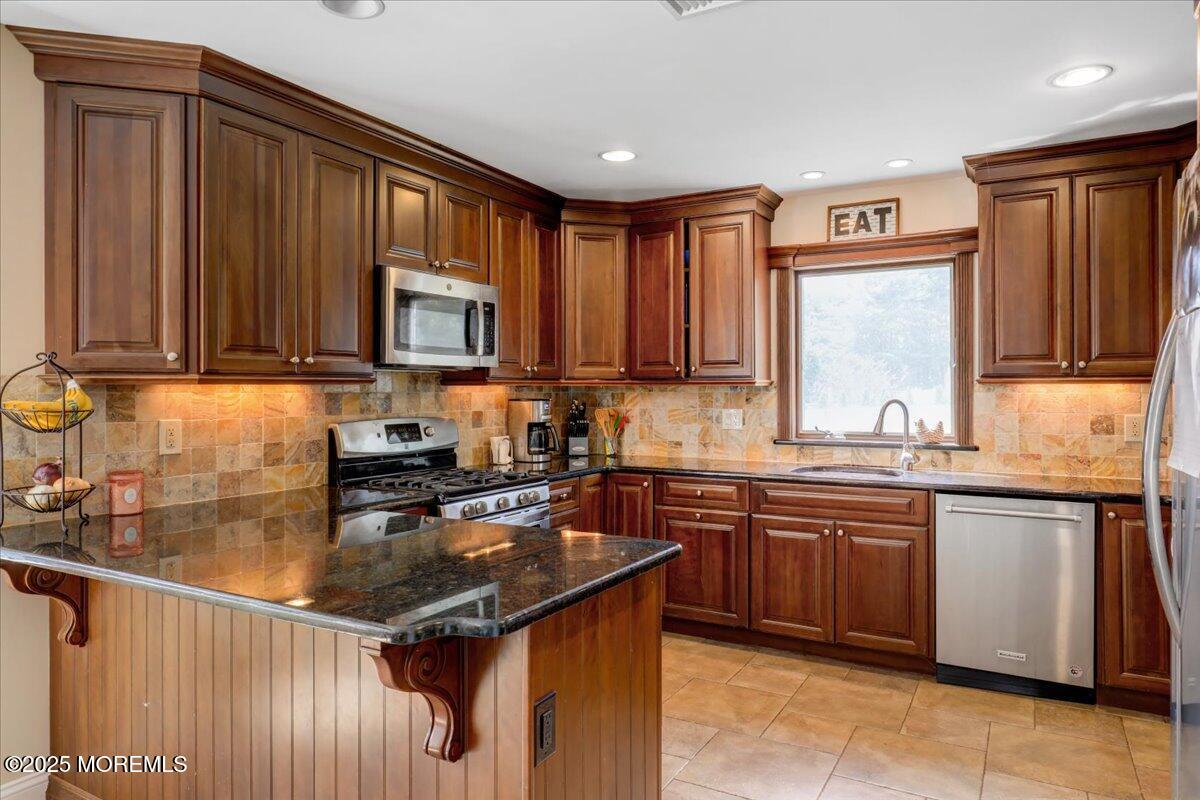 Freehold, New Jersey, 07728, United States, 5 Bedrooms Bedrooms, ,3 BathroomsBathrooms,Residential,For Sale,1914357